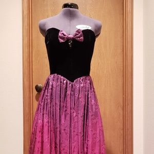 80s Vintage Gunne Sax | Strapless Velvet Gown